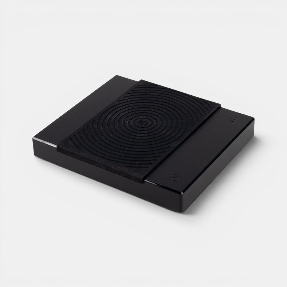 Black Mirror Basic 2 brewing scale by TimeMore